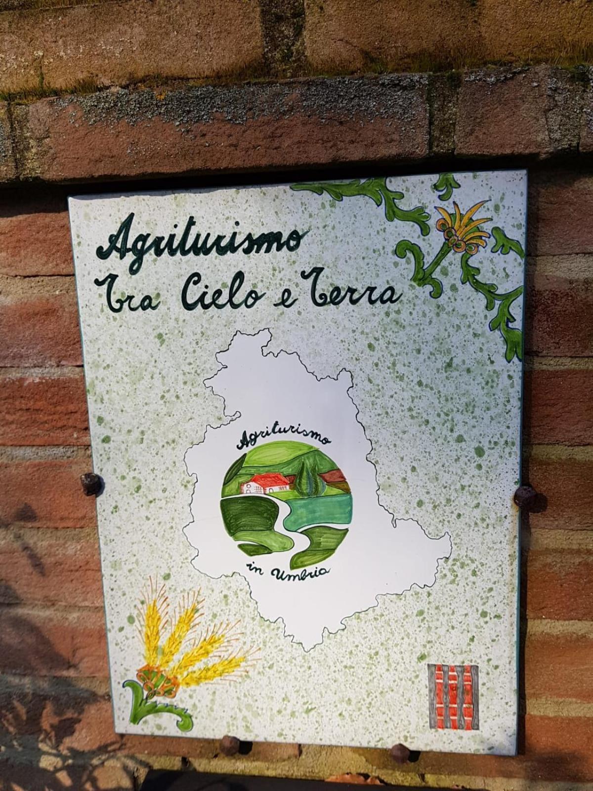 דירות Grutti Agriturismo Bio Tra Cielo E Terra מראה חיצוני תמונה