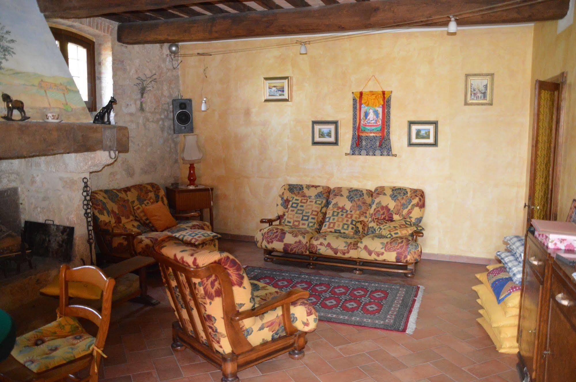 דירות Grutti Agriturismo Bio Tra Cielo E Terra מראה חיצוני תמונה