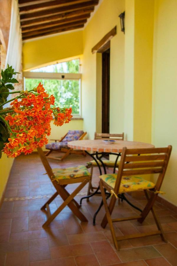 דירות Grutti Agriturismo Bio Tra Cielo E Terra מראה חיצוני תמונה